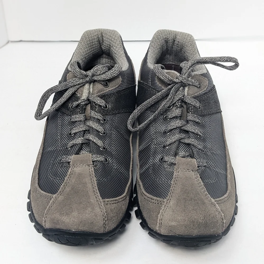 easy spirit explore sneakers